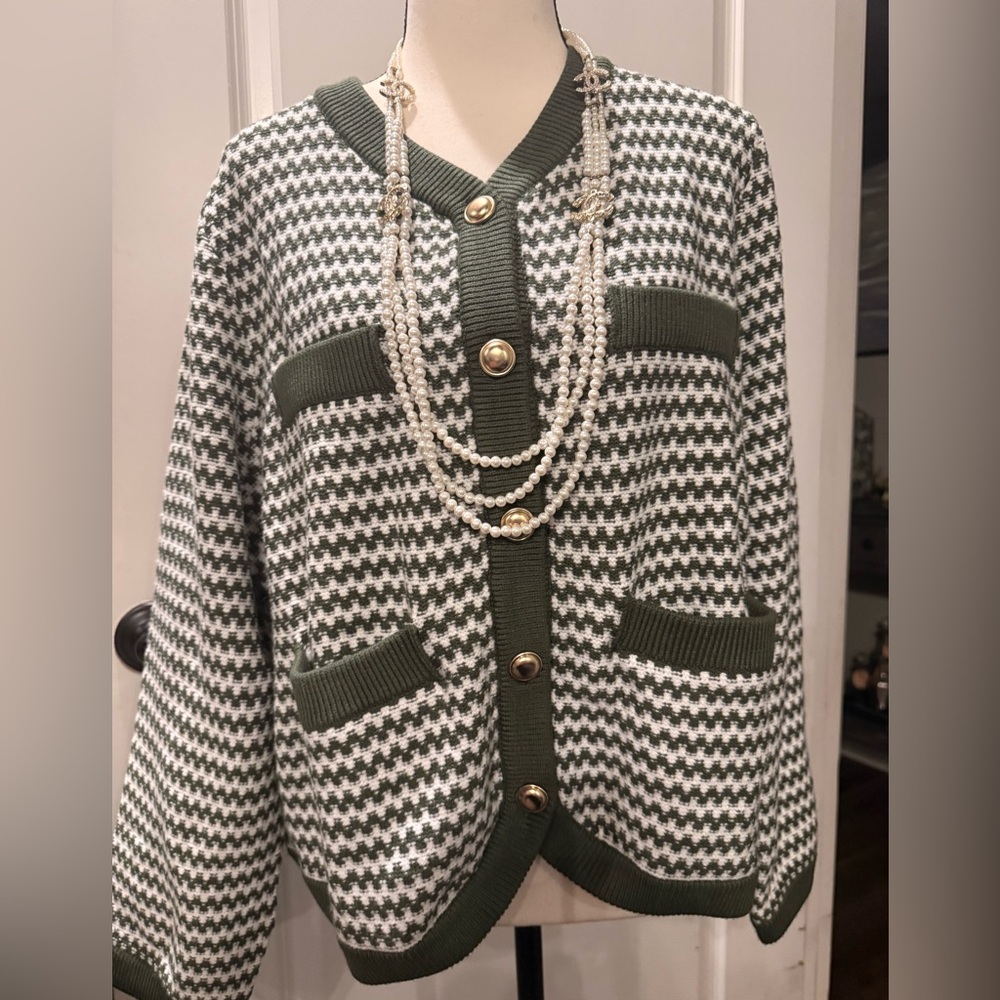 Green and White Houndstooth Women's Sweater